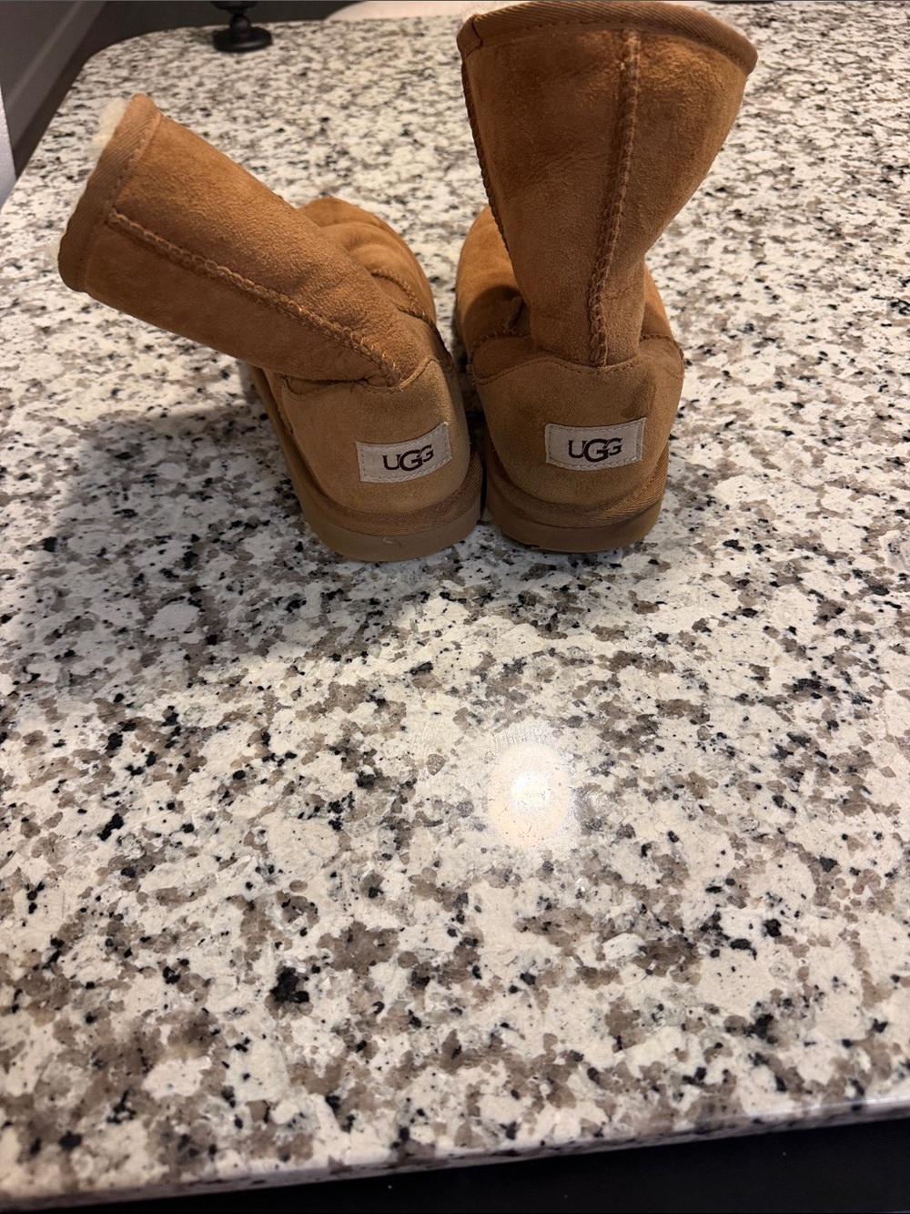UGG Classic Short Boot in Chestnut Suede